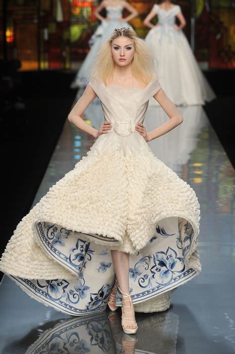 christian Dior dresses 2009